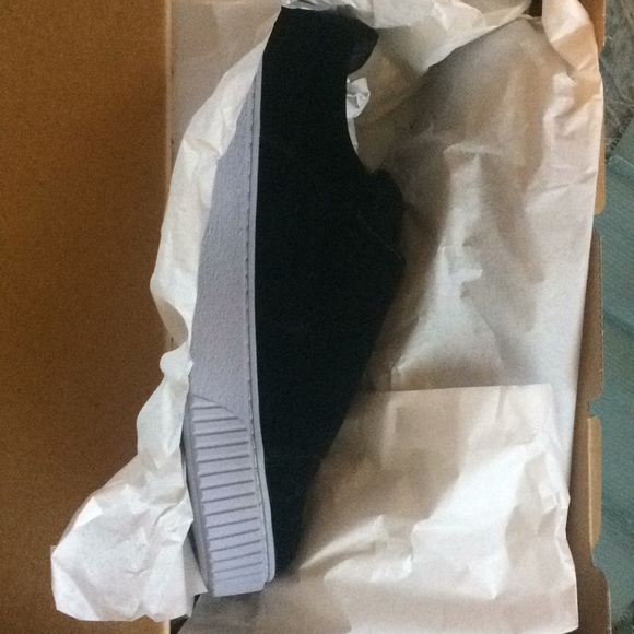 Puma - Picture 2 of 2